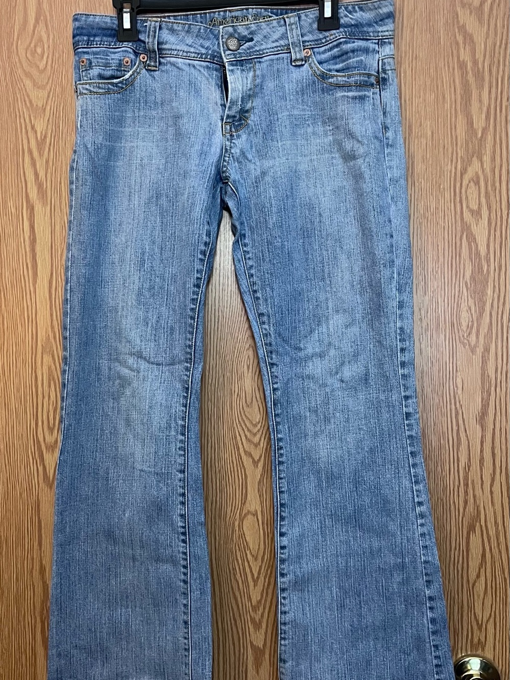 American Eagle AE Artist Flare Jeans, 10 short